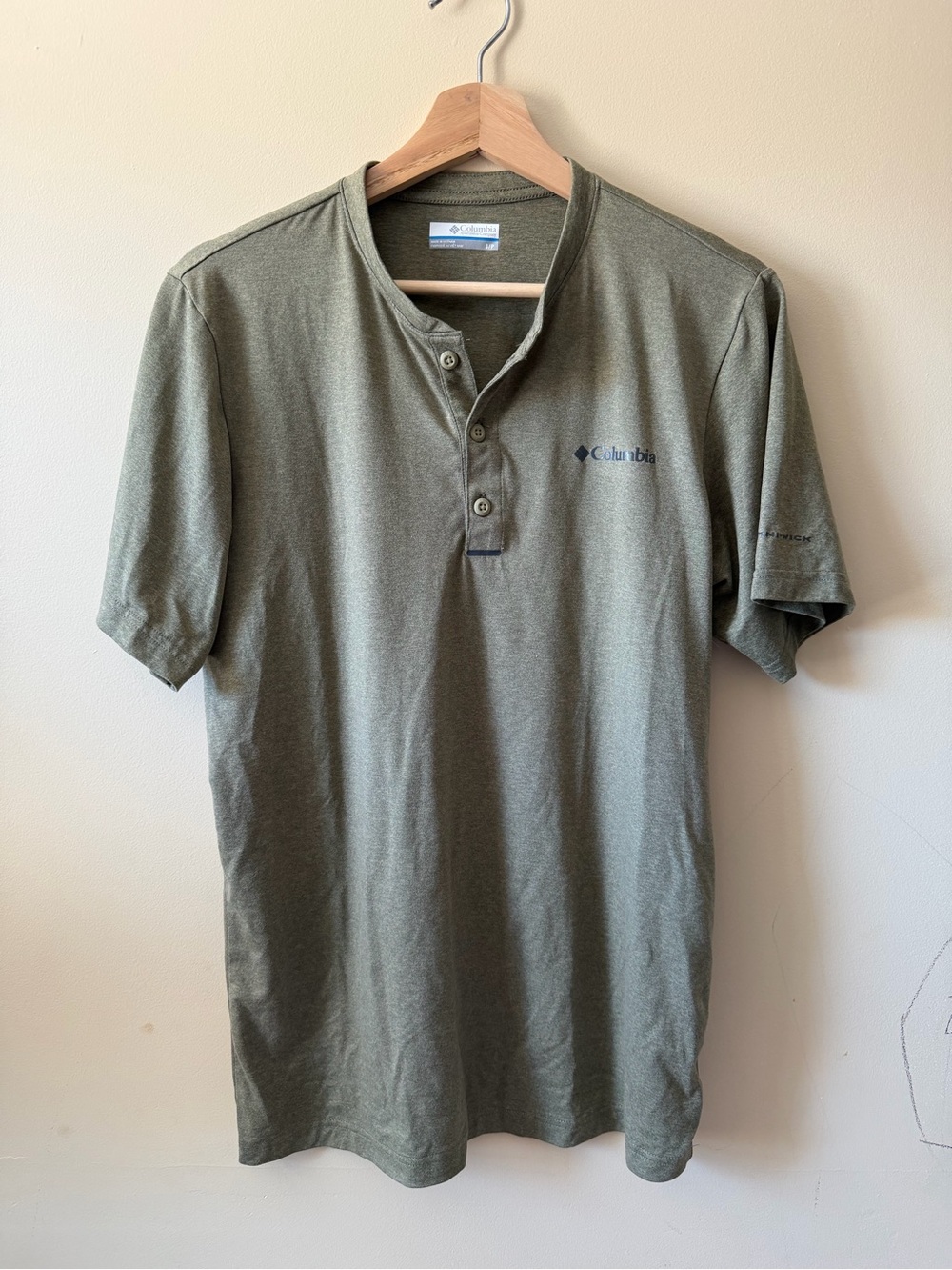 Columbia Omni-Wick Short Sleeve Henley Shirt - Olive UPF 50